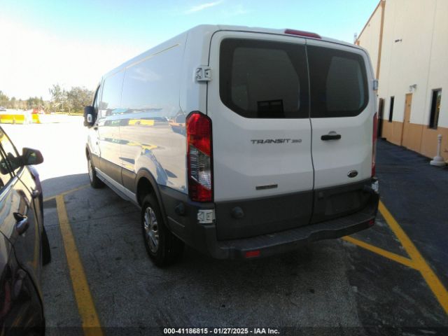 1FTBW2YV6HKB42517 Ford Transit-350
