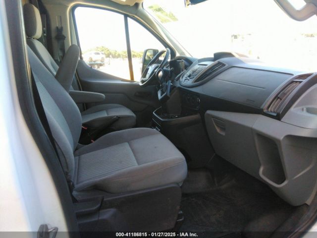 1FTBW2YV6HKB42517 Ford Transit-350