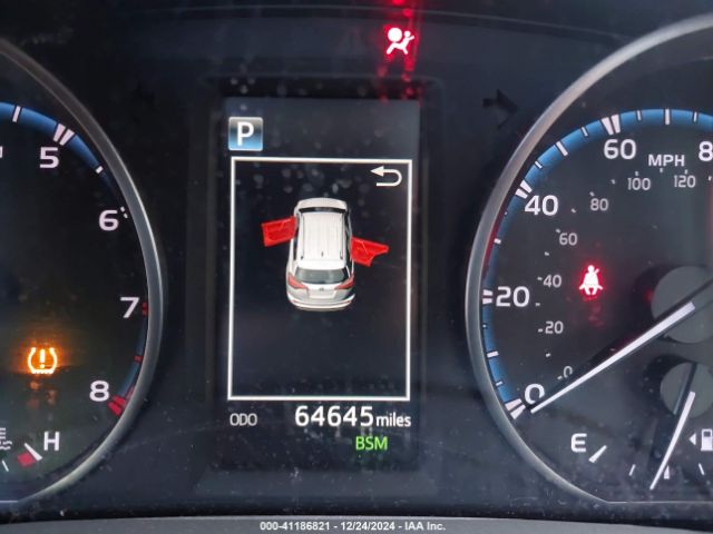 2T3WFREV0JW418721 Toyota Rav4 Adventure/xle