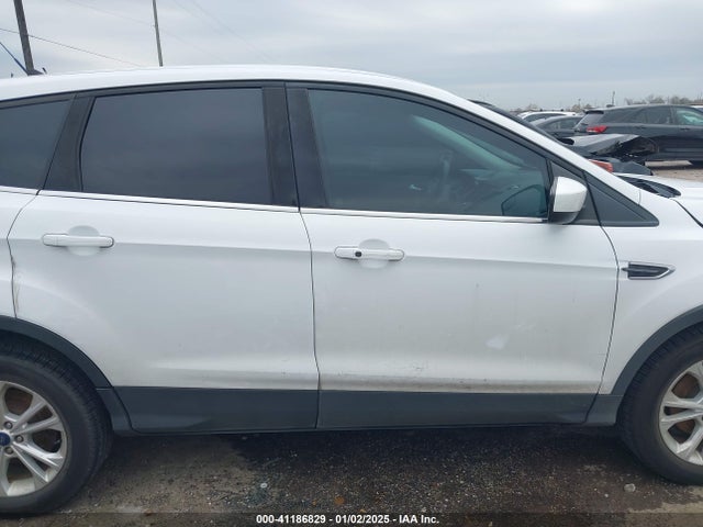 Ford ESCAPE SE 2019 1FMCU0GD4KUB56785 Image 14