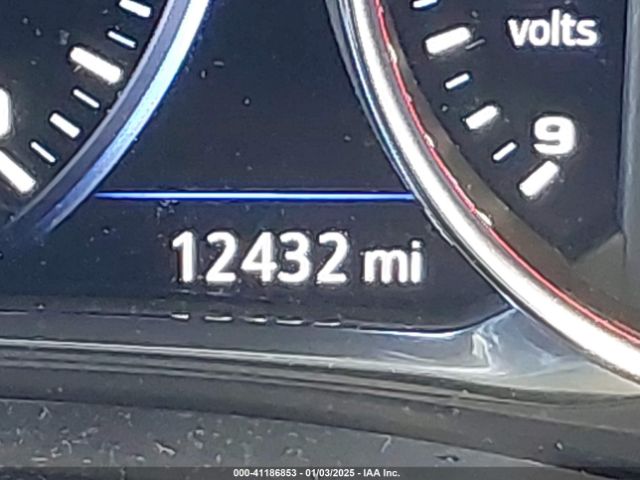 1GNERKKW7PJ320551 Chevrolet Traverse Fwd Premier