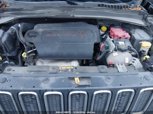 ZACCJABB9JPJ34769 Jeep Renegade Latitude Fwd