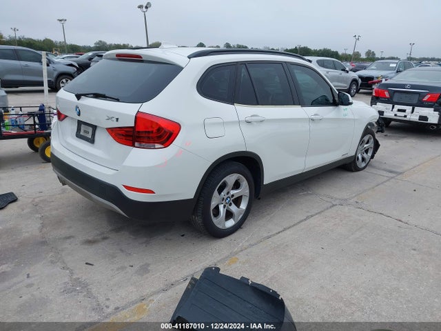 WBAVM1C58FV318433 BMW X1 Sdrive28i