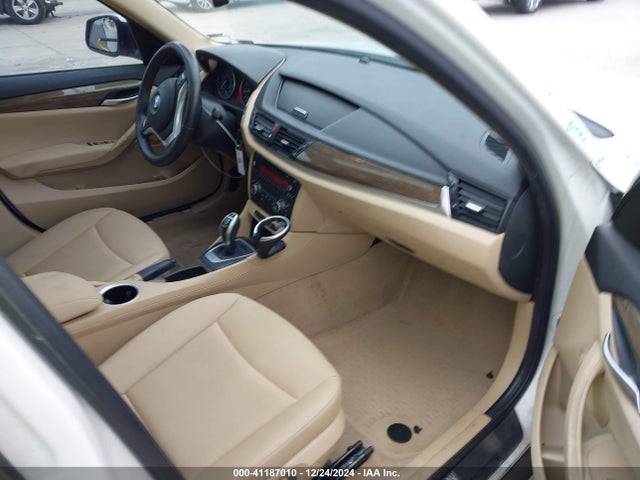 WBAVM1C58FV318433 BMW X1 Sdrive28i
