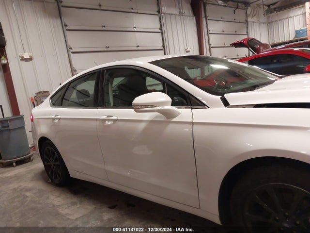 2017 Ford Fusion Se მანქანა იყიდება აუქციონზე, vin: 3FA6P0HDXHR305066, აუქციონის ნომერი: 41187022