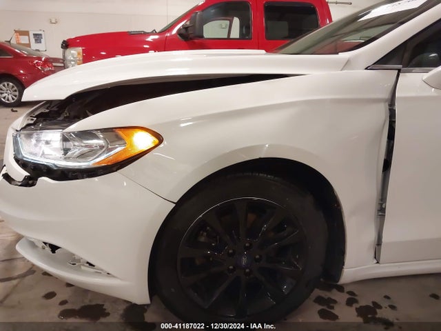 2017 Ford Fusion Se მანქანა იყიდება აუქციონზე, vin: 3FA6P0HDXHR305066, აუქციონის ნომერი: 41187022