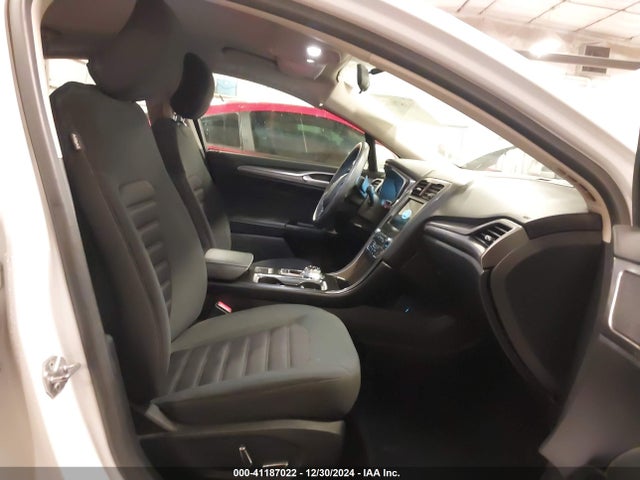 2017 Ford Fusion Se მანქანა იყიდება აუქციონზე, vin: 3FA6P0HDXHR305066, აუქციონის ნომერი: 41187022