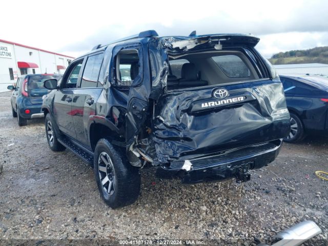 2018 TOYOTA 4RUNNER JTEBU5JR9J5488677 Photo 2