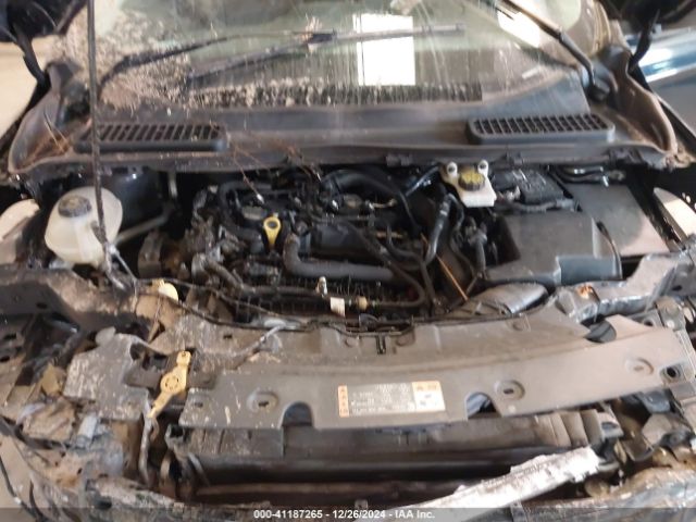 1FMCU9HD9JUD17181 Ford ESCAPE SEL