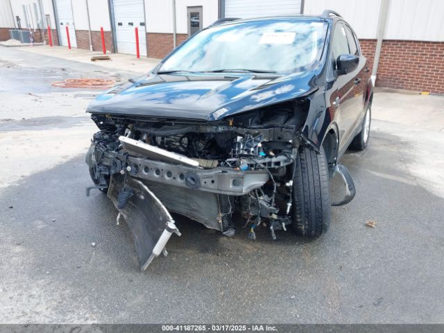 1FMCU9HD9JUD17181 Ford ESCAPE SEL