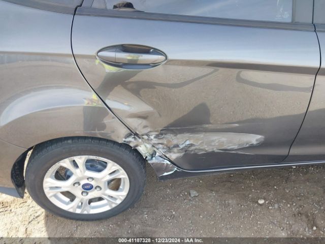 3FADP4BJ5FM158954 Ford FIESTA SE