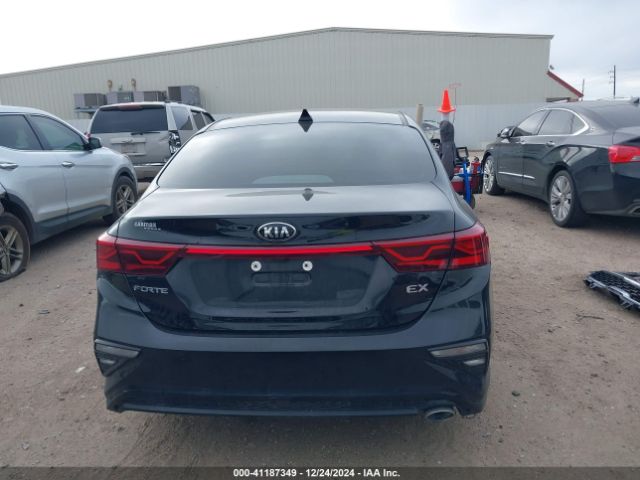3KPF54AD5ME348720 KIA FORTE EX