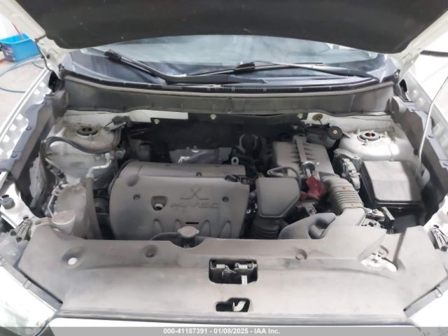 JA4AR4AW6JU011271 Mitsubishi Outlander Sport 2.4 Sel