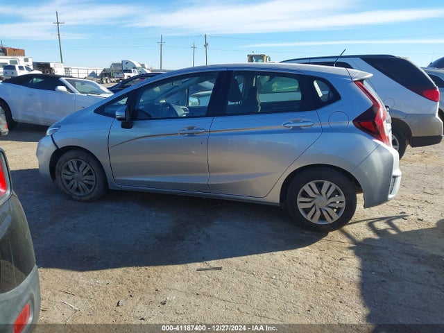 Honda FIT LX 2016 JHMGK5H59GS010450 Image 14