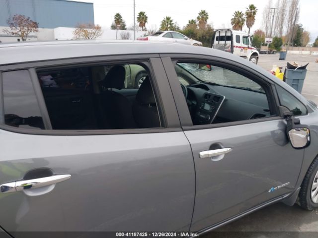 1N4AZ0CP2FC315852 Nissan LEAF S