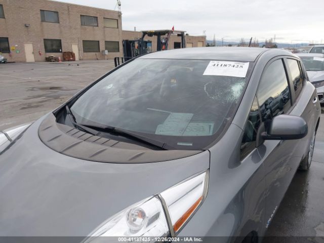 1N4AZ0CP2FC315852 Nissan LEAF S