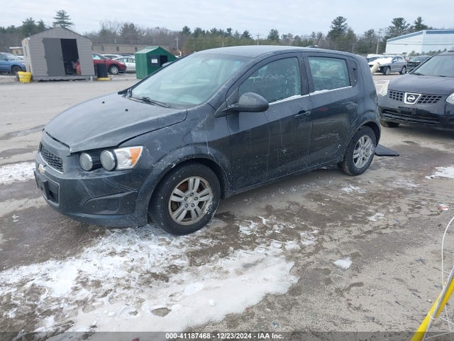 Chevrolet Sonic Lt Auto 2015 1G1JC6SH6F4162999 Image 2