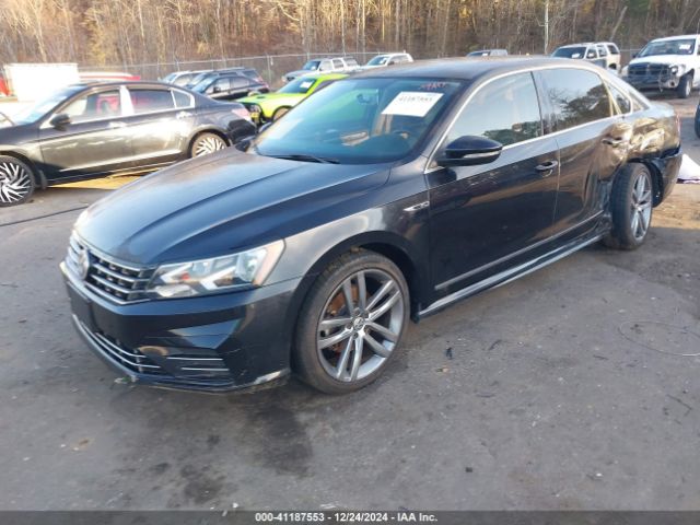 1VWDT7A3XHC048445 Volkswagen Passat 1.8t R-line