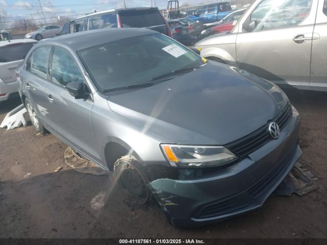 3VW2K7AJ4EM367021 auction archive image