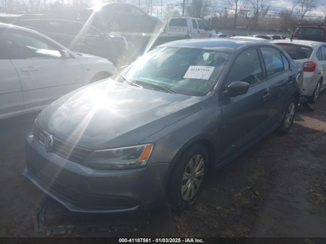 3VW2K7AJ4EM367021 Volkswagen Jetta 2.0l S