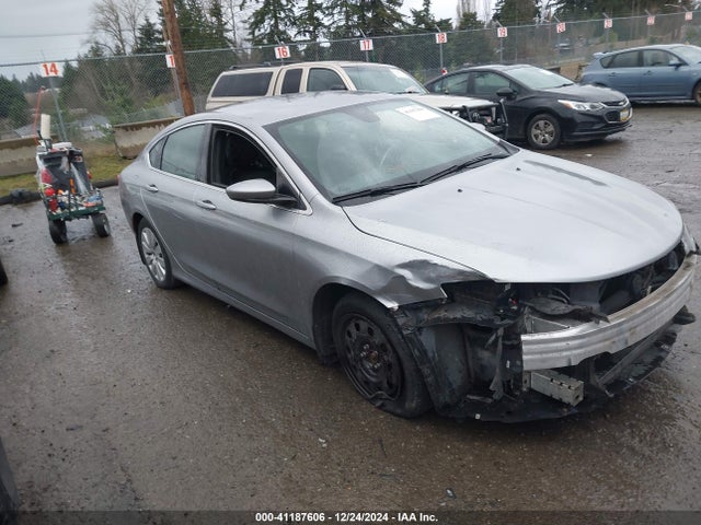 Chrysler 200 LX 2015 1C3CCCFB2FN671457 Image 1