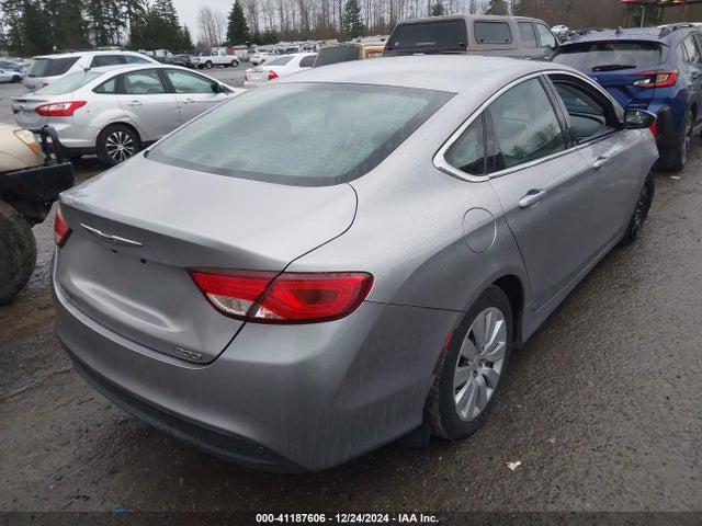 Chrysler 200 LX 2015 1C3CCCFB2FN671457 Image 4