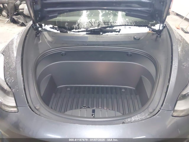 2023 TESLA MODEL 3 5YJ3E1EA2PF683594 Photo 9