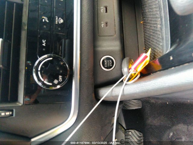 5N1AT3AA9MC795814 Nissan Rogue S Fwd