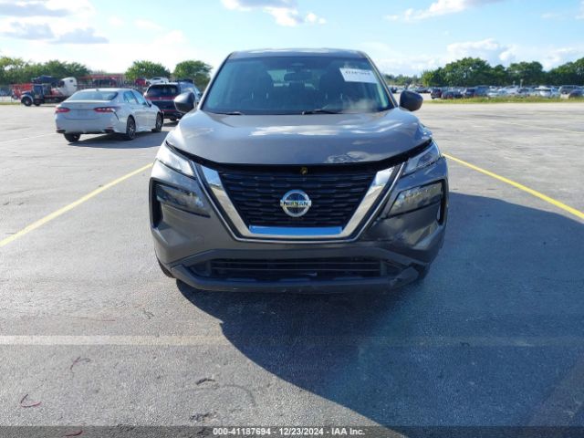 5N1AT3AA9MC795814 Nissan Rogue S Fwd