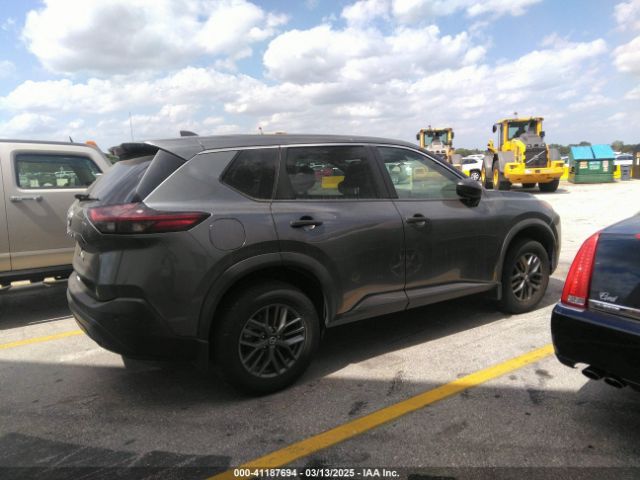 5N1AT3AA9MC795814 Nissan Rogue S Fwd