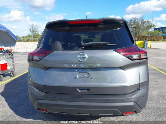 5N1AT3AA9MC795814 Nissan Rogue S Fwd