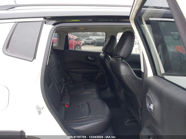 Jeep Compass Limited 4x4 2018 3C4NJDCB6JT232601 Image 8