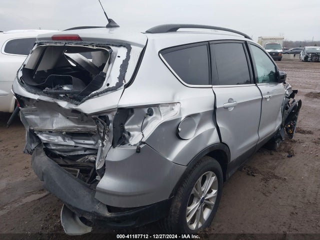 1FMCU9HD6KUA24047 Ford ESCAPE SEL