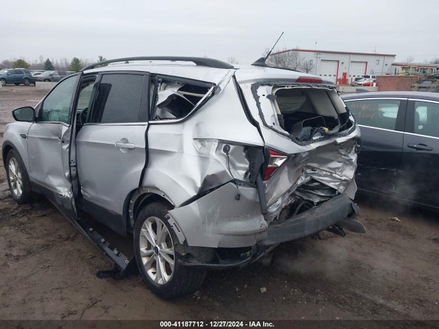 1FMCU9HD6KUA24047 Ford ESCAPE SEL