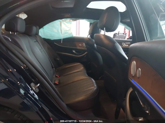 Mercedes-Benz E 300 2018 WDDZF4JB8JA354413 Image 8
