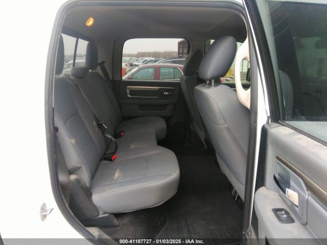 1C6RR7LT6HS676892 RAM 1500 Slt  4x4 5'7 Box