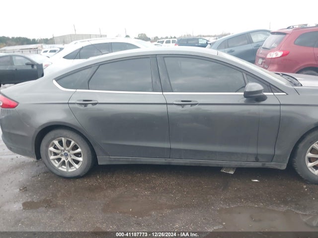 Ford FUSION S 2017 3FA6P0G70HR175133 Image 13