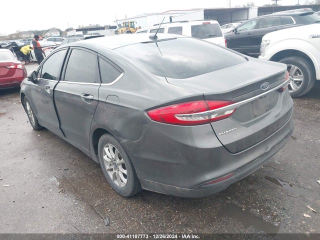Ford FUSION S 2017 3FA6P0G70HR175133 Image 3