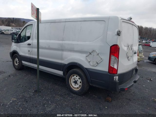 1FTNE1YMXFKB19806 Ford Transit-150