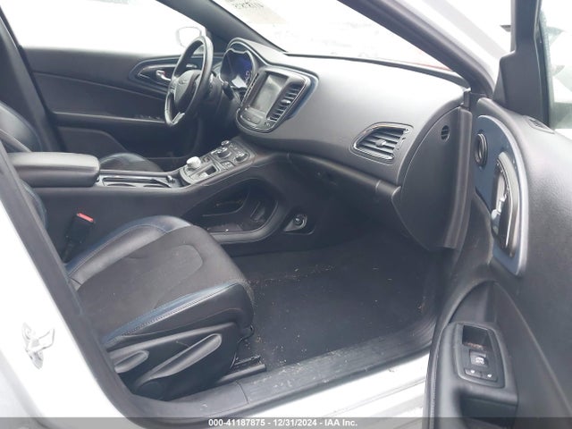 1C3CCCBB3GN175350 Chrysler 200 S