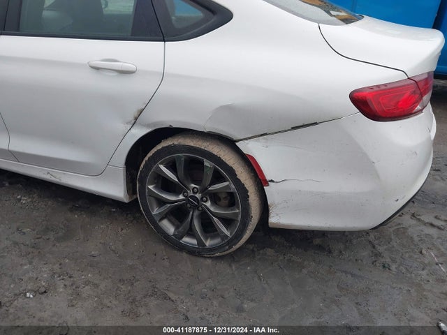 Chrysler 200 S 2016 1C3CCCBB3GN175350 Image 6