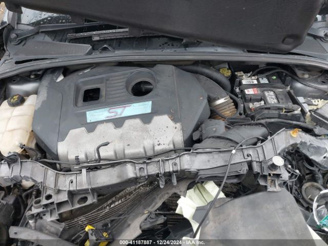 1FADP3L90HL313297 Ford FOCUS ST