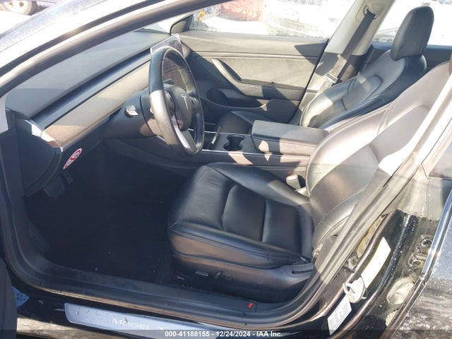 2019 TESLA MODEL 3 5YJ3E1EA9KF313414 Photo 4