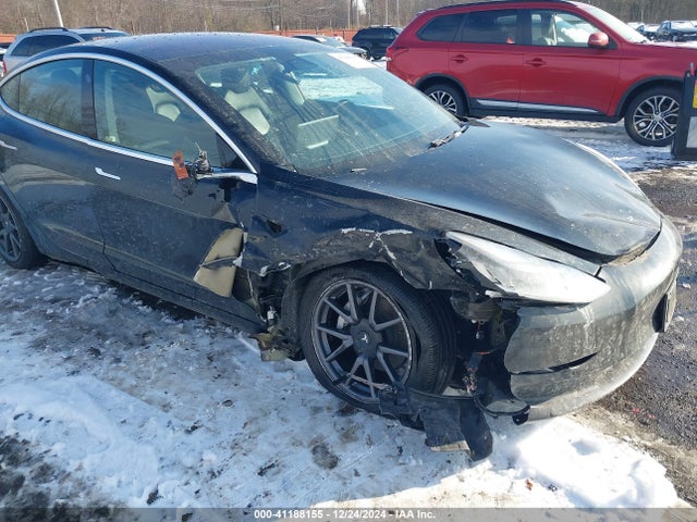 2019 TESLA MODEL 3 5YJ3E1EA9KF313414 Photo 5