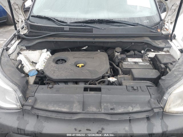 KIA SOUL + 2014 KNDJP3A53E7059909 Image 10