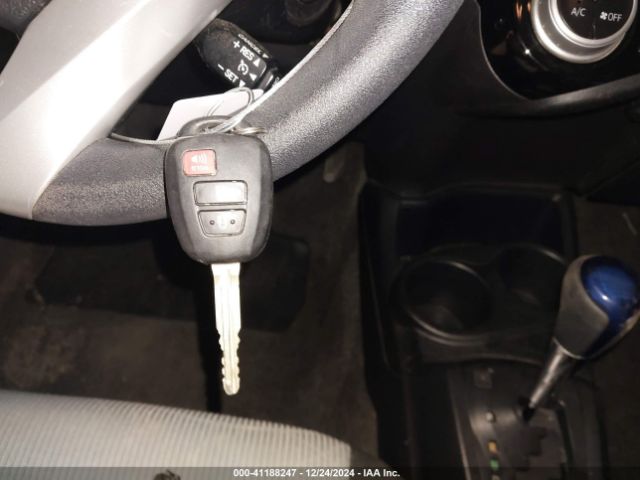 JTDKDTB30G1589447 Toyota Prius C Two
