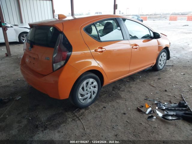JTDKDTB30G1589447 Toyota Prius C Two