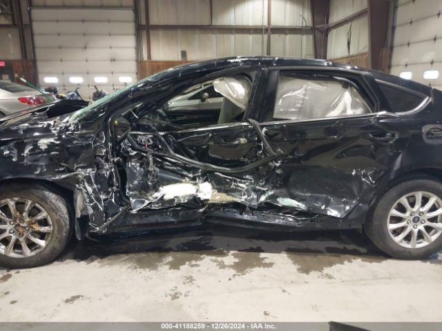 3FA6P0G79JR125577 Ford FUSION S