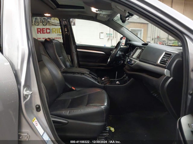 Toyota Highlander Xle V6 2016 5TDJKRFH6GS334525 Image 5