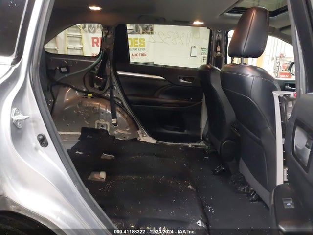 Toyota Highlander Xle V6 2016 5TDJKRFH6GS334525 Image 8